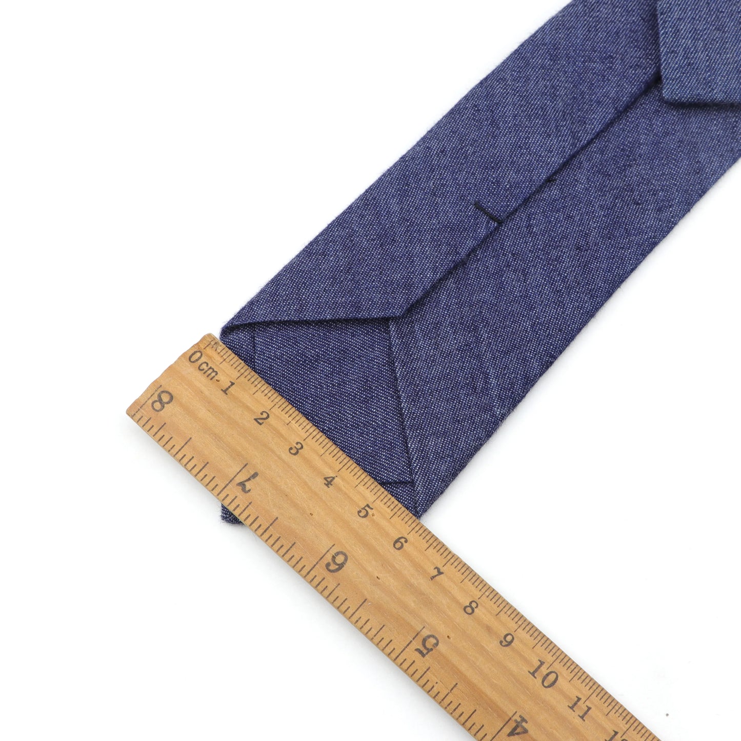 Casual Chic: Linen/Cotton Tie & Clip Set for Leisure & Business